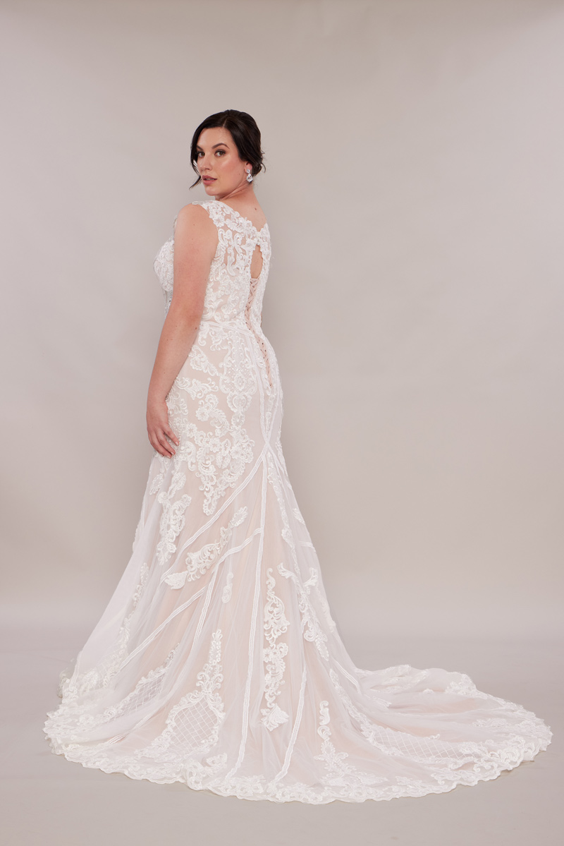 Plus size mermaid dress Alexia - Plus size wedding dress specialist