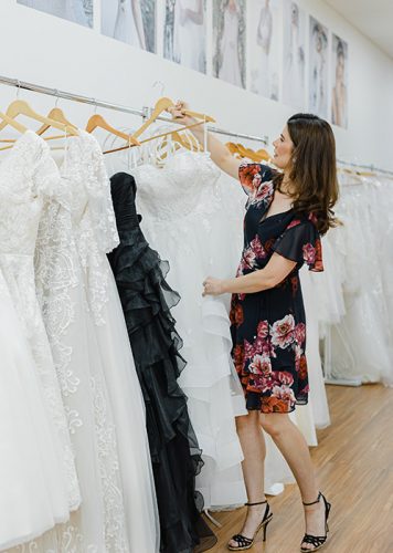 10 Things You Need To Ask Before going Wedding Dress Shopping