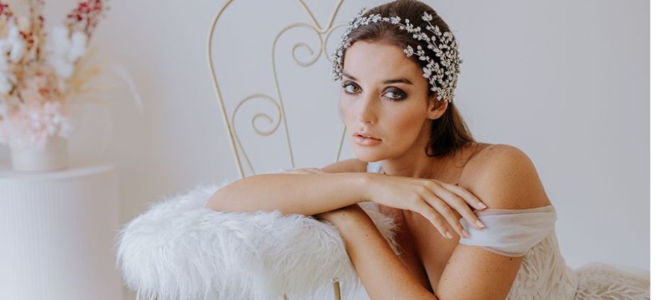 7 must have wedding dress accessories Leah S Design Melbourne