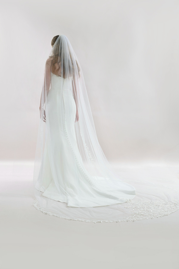 Matching veil for off the shoulder fitted wedding dress