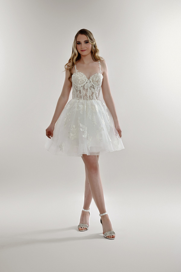 Short wedding dresses for afterparty.